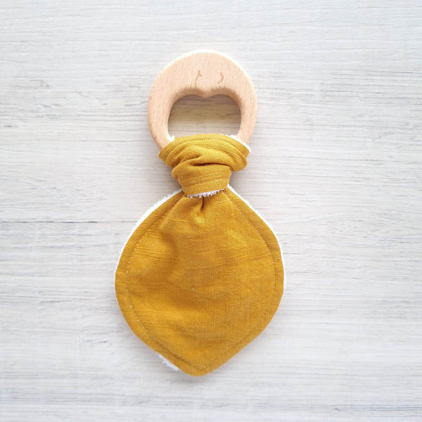 Goldie teether